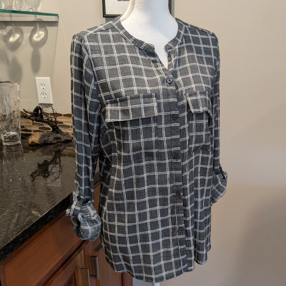 Retro Effortless Style Classic Grey and White Plaid Soft Button-Down Blouse